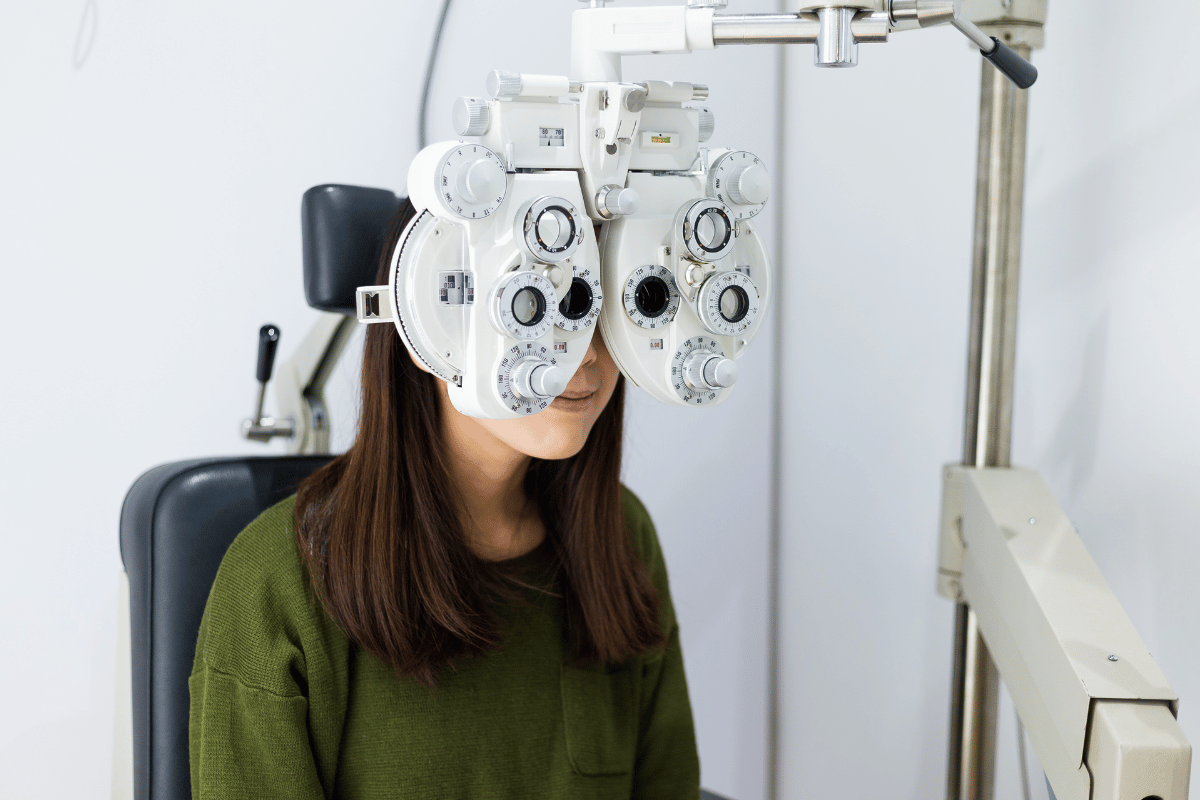 woman getting an eye exam